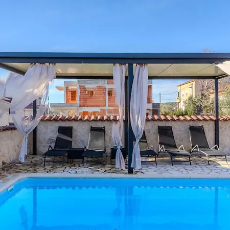 Villa Dalmacija
