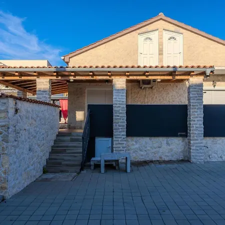 Dalmacija Villa *