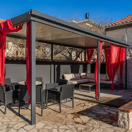 Villa Dalmacija